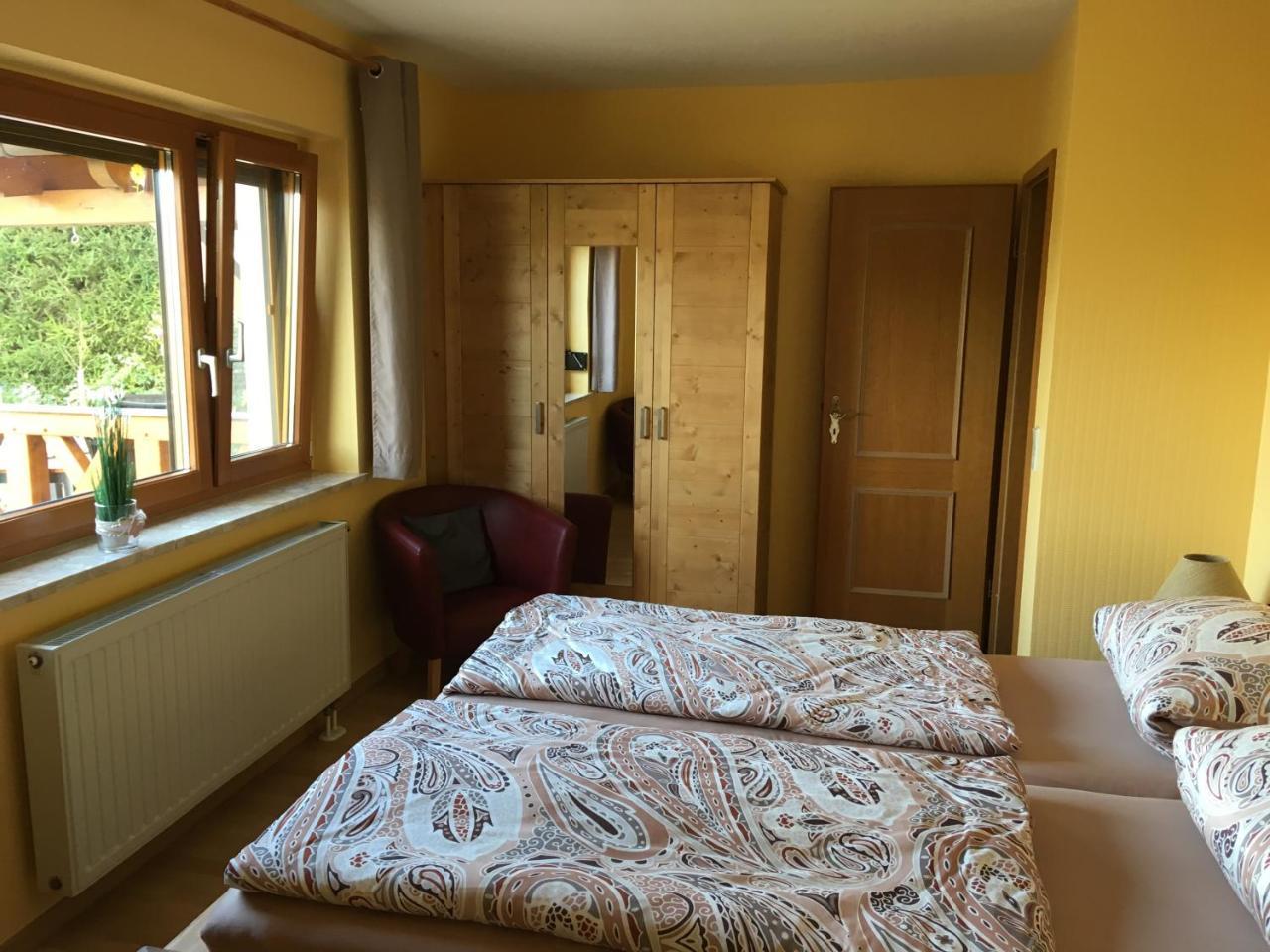 Ferienwohnung Saaletalblick Jena Esterno foto